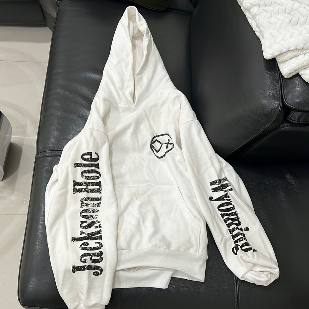 Diamond Cross Ranch Jackson Hole Hoodie White size Large